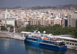 Alma Cruceros inició su viaje inaugural en el Puerto de Málaga el 27 de abril.