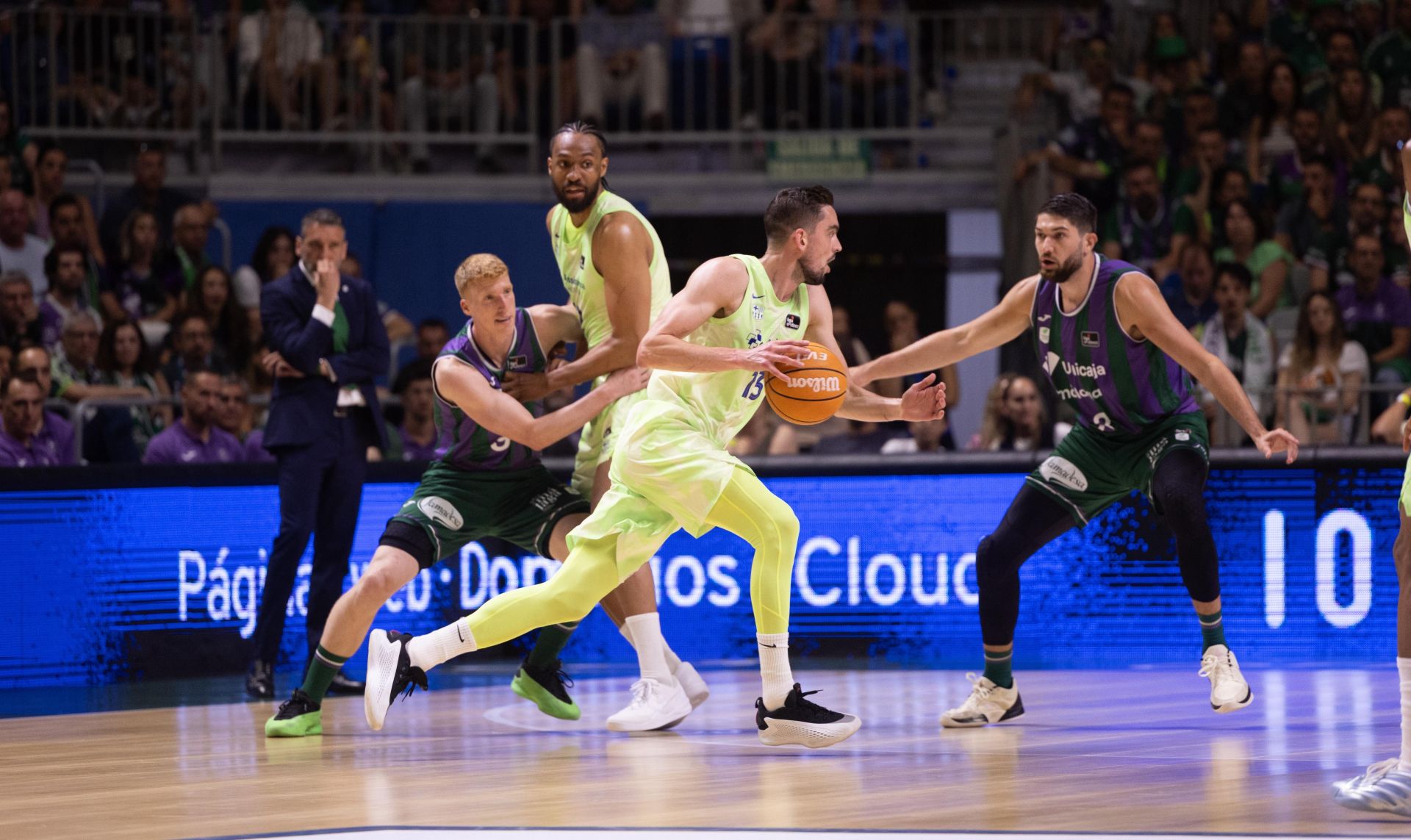 El Unicaja- Barcelona, en imágenes