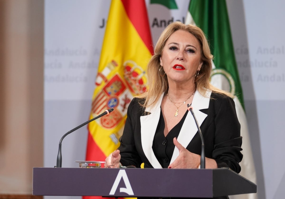 Carolina España, consejera de Economía y portavoz del Gobierno andaluz.