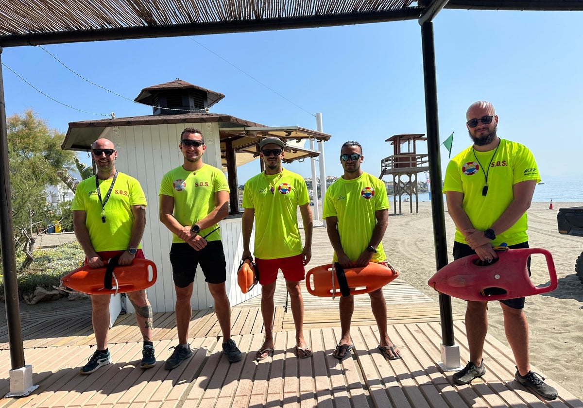 Playas de Estepona y Casares ponen en marcha servicios para personas con movilidad reducida