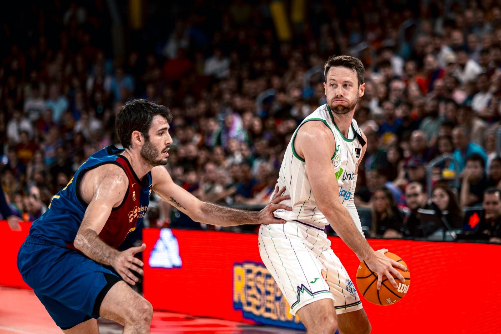 Las mejores imágenes del Barcelona-Unicaja en los &#039;play-off&#039; por el título 2025