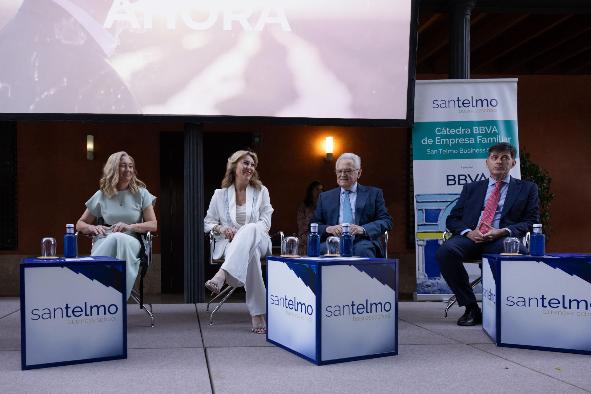 Entrega de los Premios Familia Empresa - Cátedra BBVA de Empresa Familiar de San Telmo Business School, en imágenes