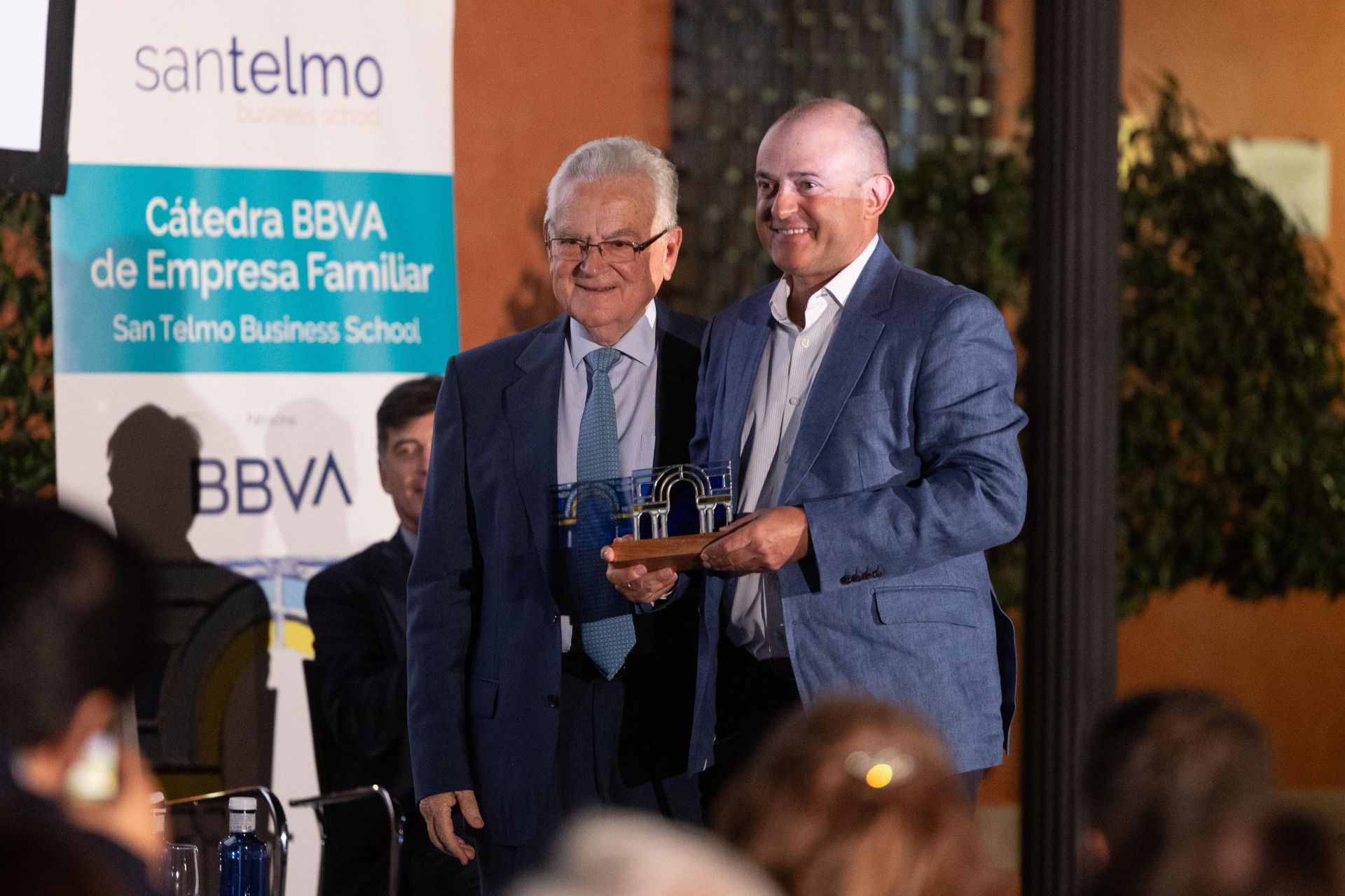 Entrega de los Premios Familia Empresa - Cátedra BBVA de Empresa Familiar de San Telmo Business School, en imágenes