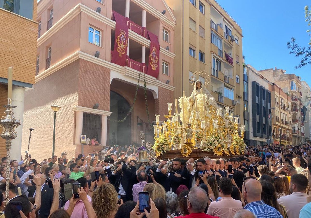 La Novia de Málaga procesiona por Pentecostés este sábado