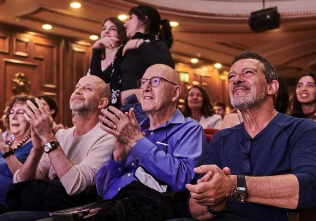 El hijo de la verdadera Gypsy Rose Lee, al lado de Antonio Banderas en el Teatro Apolo de Madrid.