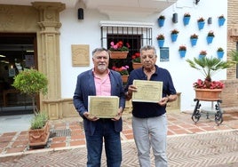El director general de Innovación, Baldomero León, y el presidente del colectivo vecinal, Cristóbal Mesa.