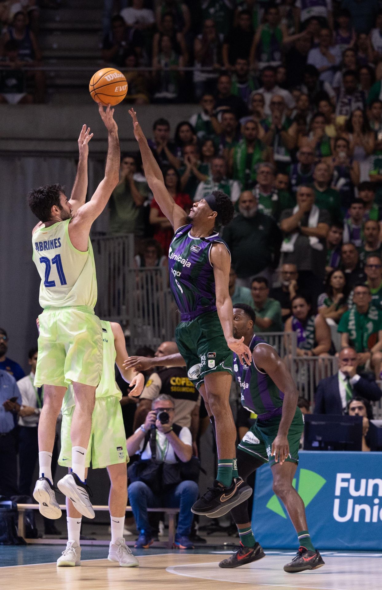 El vibrante Unicaja - Barcelona, en imágenes