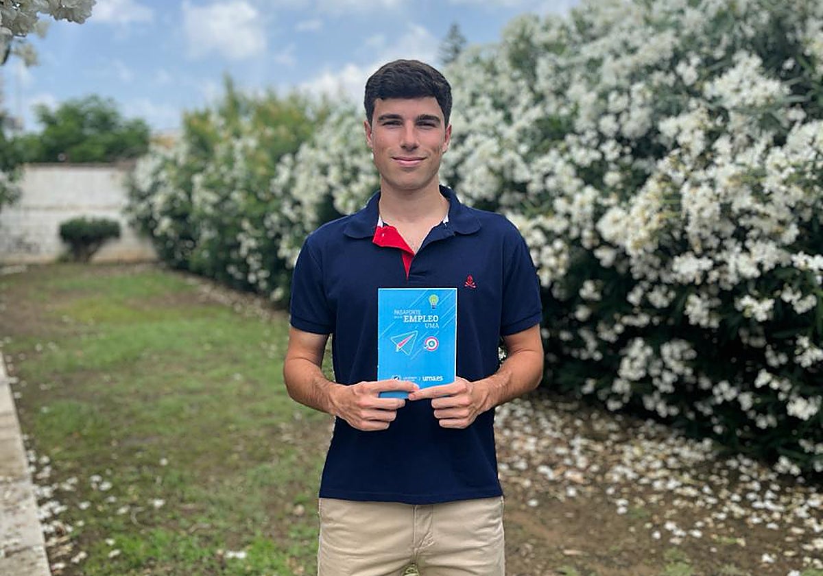 Antonio Trujillo ha obtenido uno de los primeros tres 'Pasaporte hacia el empleo' de la UMA.
