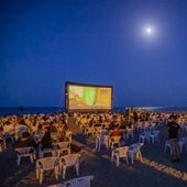 El programa 'Cine Abierto' vuelve a las playas, parques y plazas de Málaga este verano.
