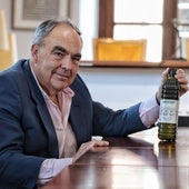 Antonio Luque, presidente de Dcoop, posa en una de las salas del Ateneo de Málaga.
