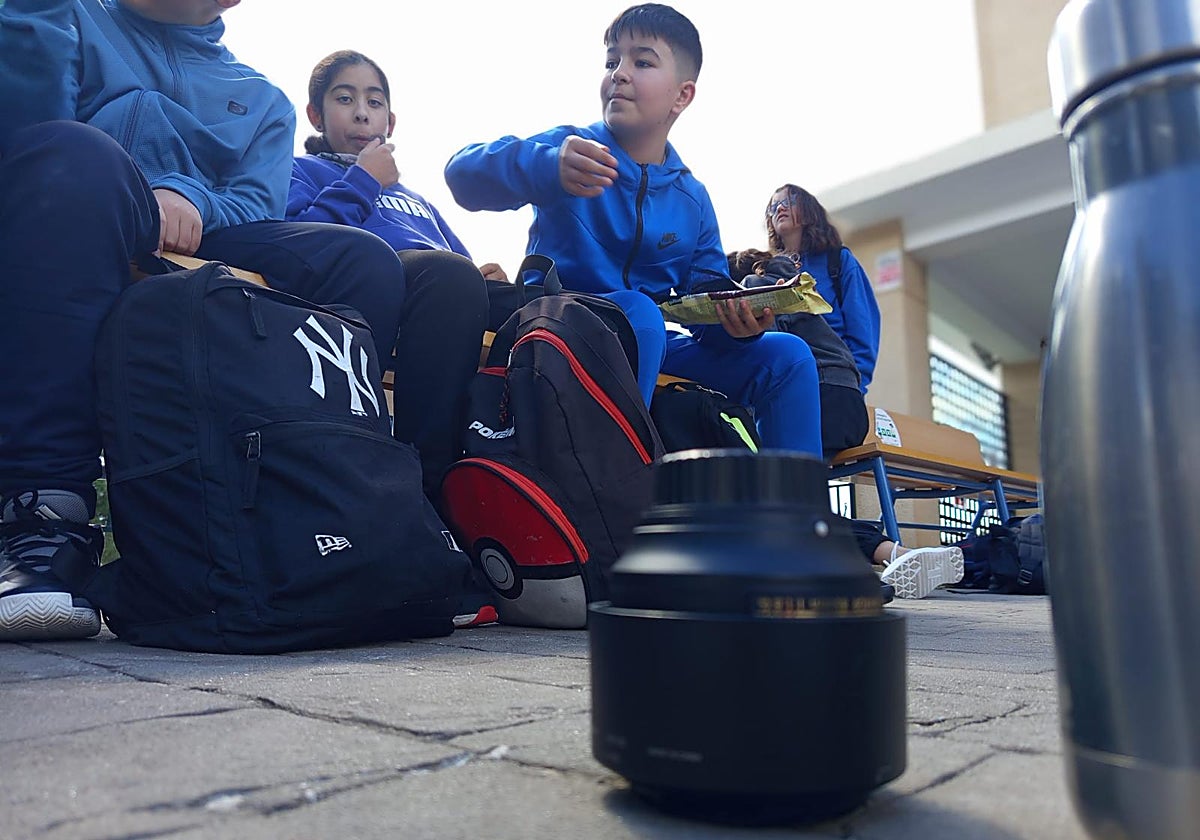 Martín y Mónica durante la grabación.