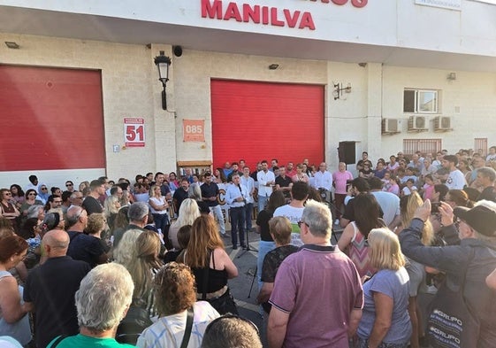 Imagen de archivo de la concentración el pasado 9 de junio en Manilva en contra del cierre del retén.