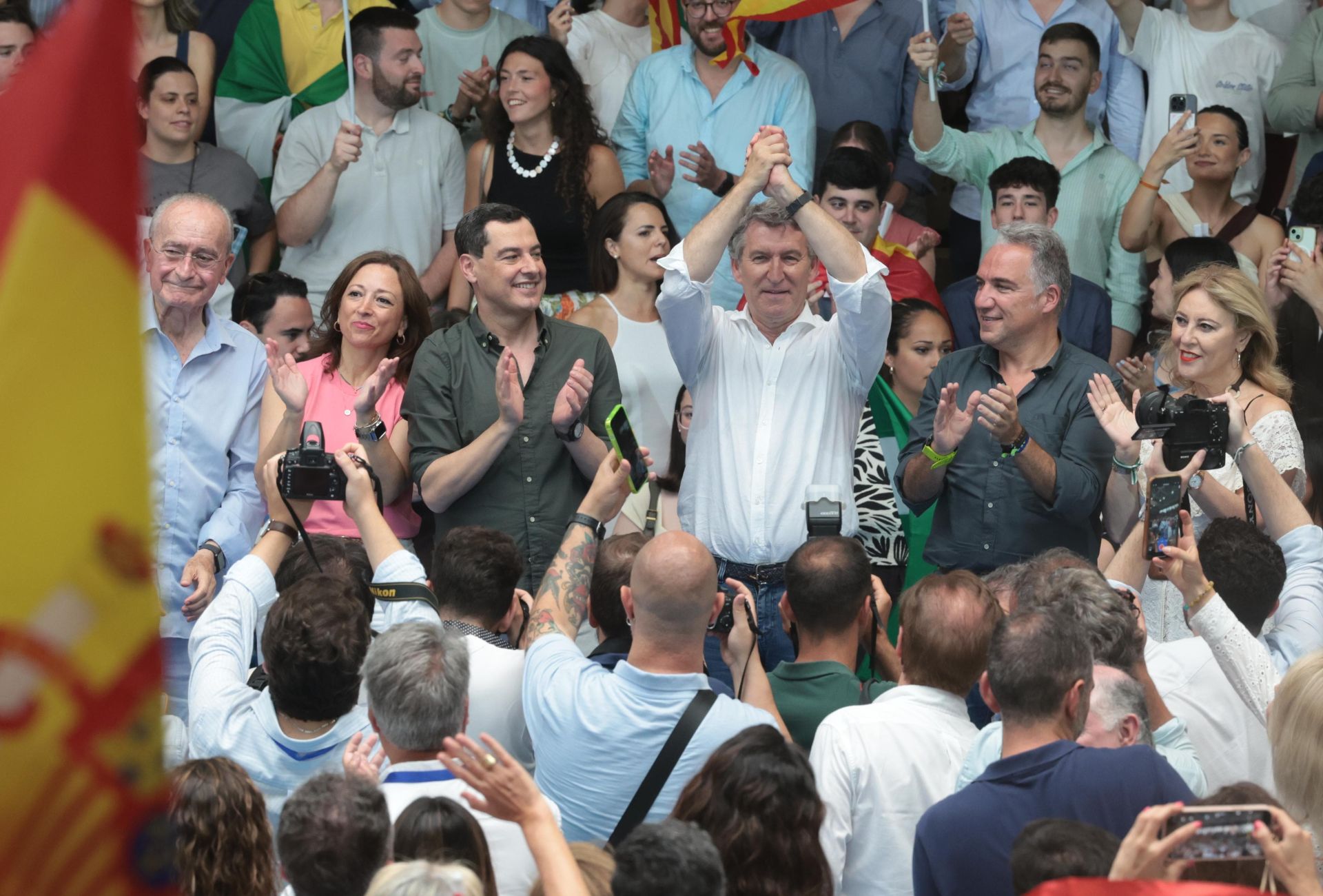 El mitin de Feijóo y Juanma Moreno en Carranque, en imágenes