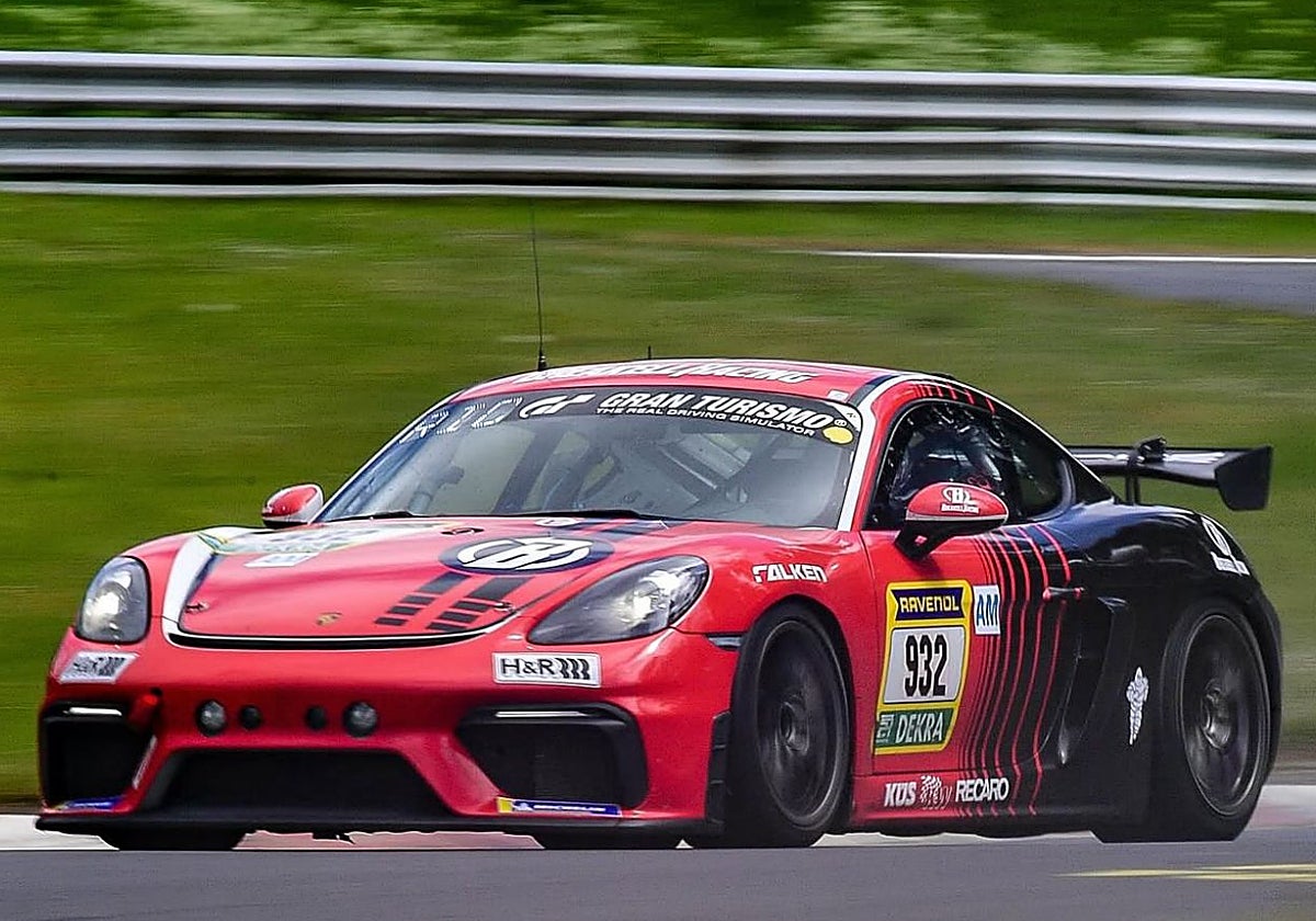 Álvaro Fontes, en el Porsche.