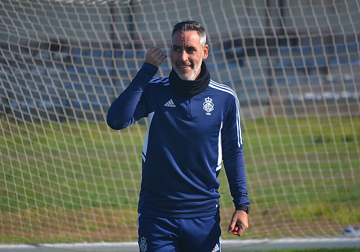 Abel Gómez cambiará Huelva por Antequera la próxima temporada en Primera RFEF