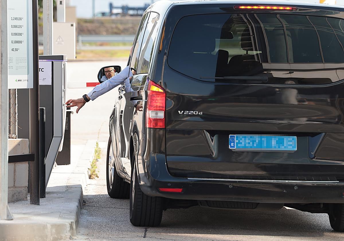 Un servicio de VTC en torno al aeropuerto de Málaga.