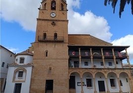 Fachada principal de la actual iglesia de Santa María de la Encarnación la Mayor, Ronda.