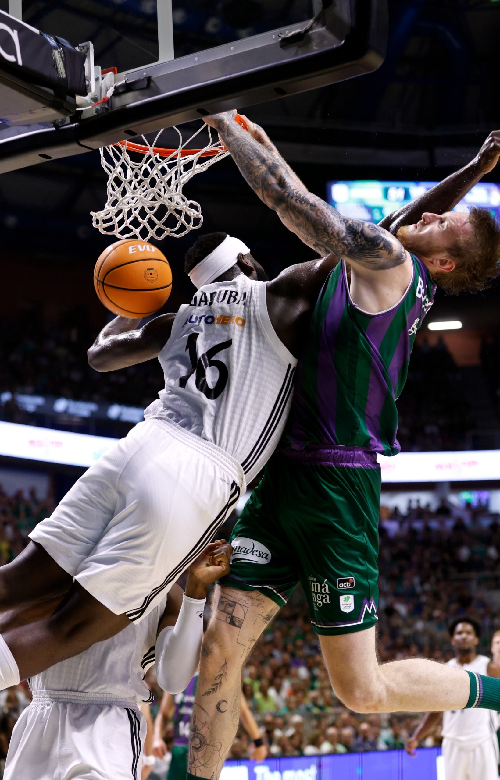 El cuarto duelo entre Unicaja y Real Madrid, en imágenes