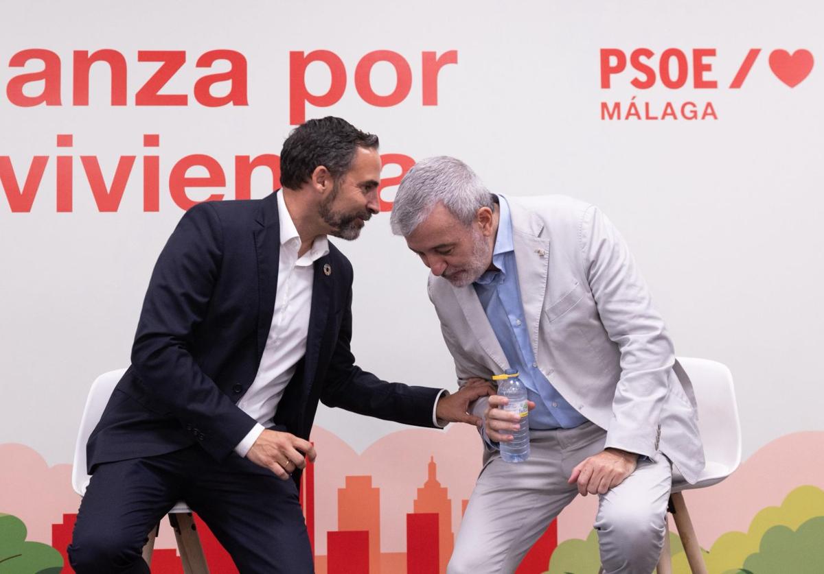 Dani Pérez y Jaume Collboni, durante el encuentro esta mañana en un hotel de la capital.