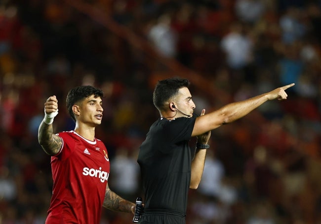 Eder Mallo, en el partido entre el Gimnástic y el Málaga.