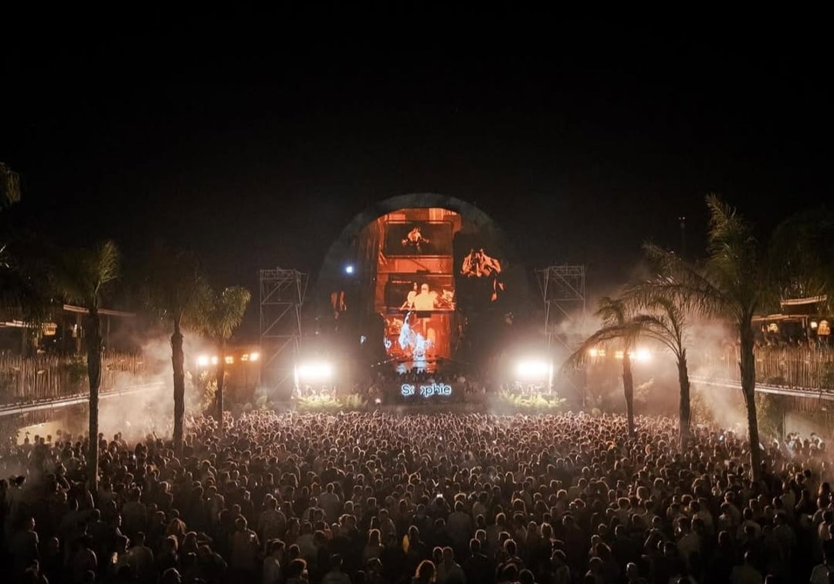 Una imagen tomada, este viernes, durante la actuación de Solomun.