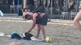 Vecinos acorralan a dos ladrones y recuperan los móviles que robaron a unos menores en la playa de Huelin