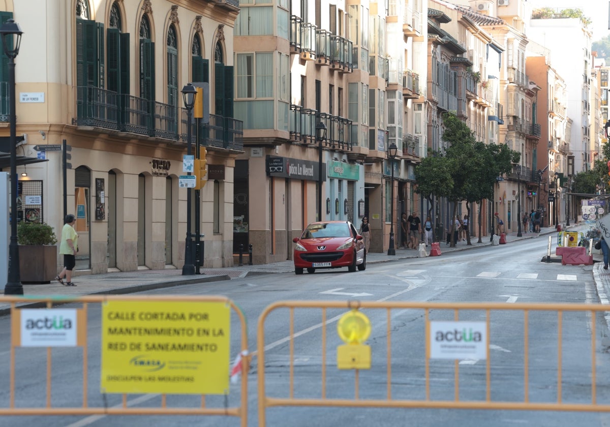 Imagen de la calle Victoria, ya cortada al tráfico.