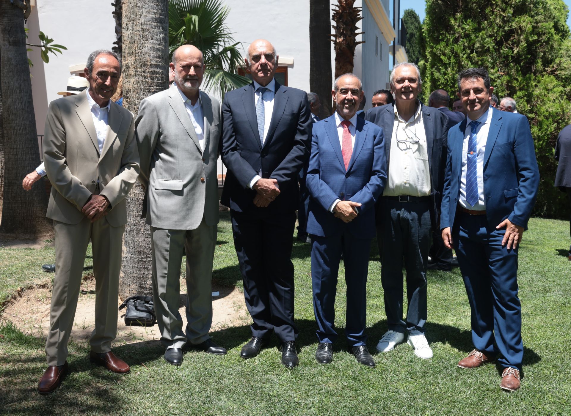 Despedida entre honores al comisario provincial de Málaga