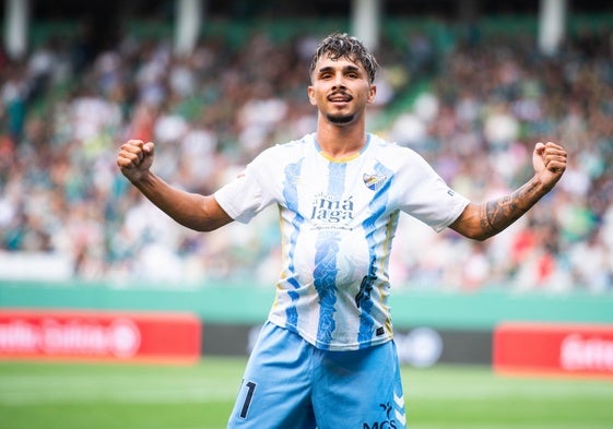 Kevin celebra un gol en A Malata en la primera jornada liguera (2-2 ante el Racing de Ferrol).