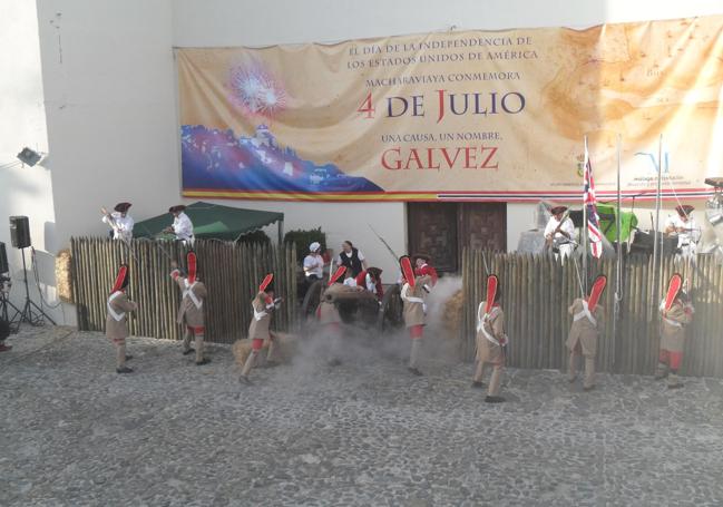 Recreación de la batalla de Pensacola en Macharaviaya.
