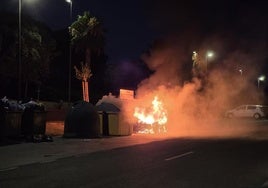 Prenden fuego a 10 contenedores en una hora en Alhaurín de la Torre