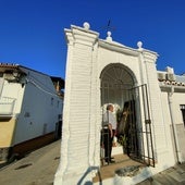 Imagen del templete de la Cruz del Cordero en Vélez-Málaga.