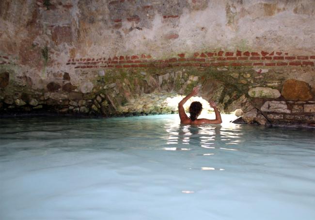 La recompensa puede ser un baño en aguas sulfurosas en La Hedionda.