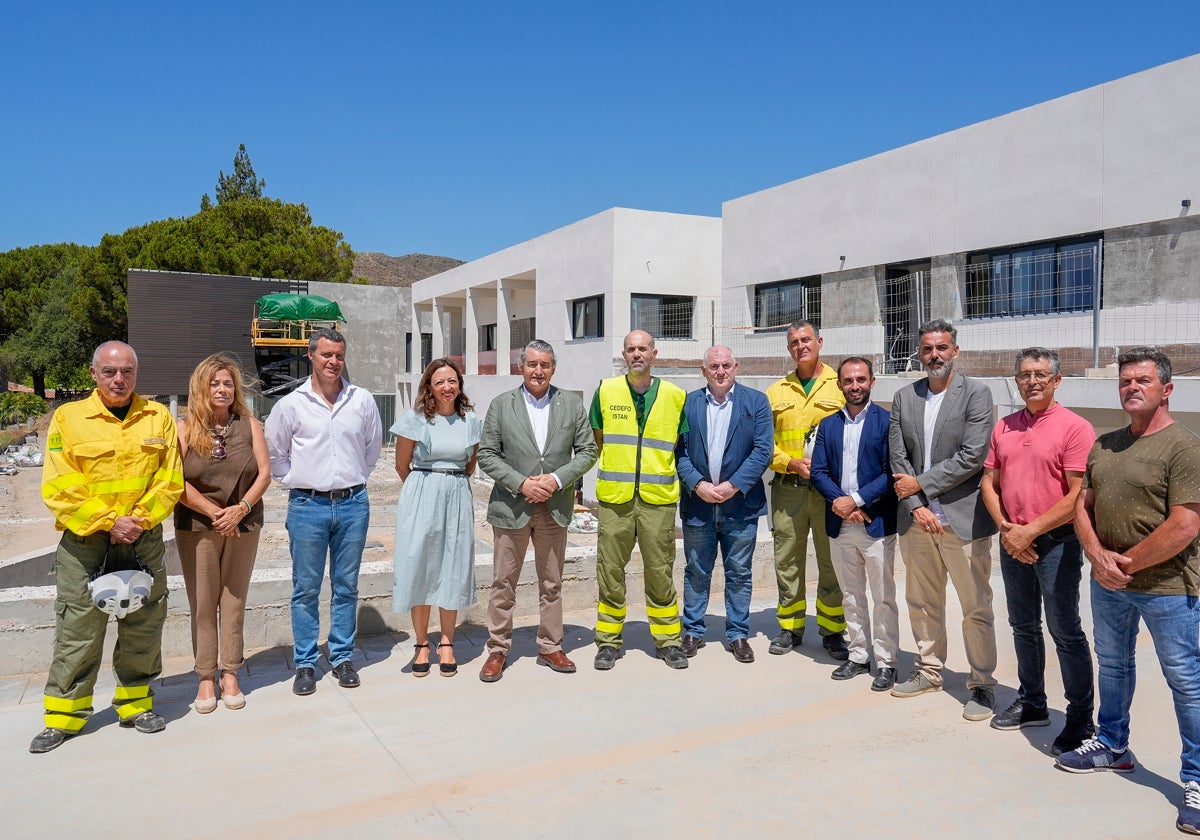 El consejero de la Presidencia, Antonio Sanz, ha visitado los trabajos del nuevo Cedefo.
