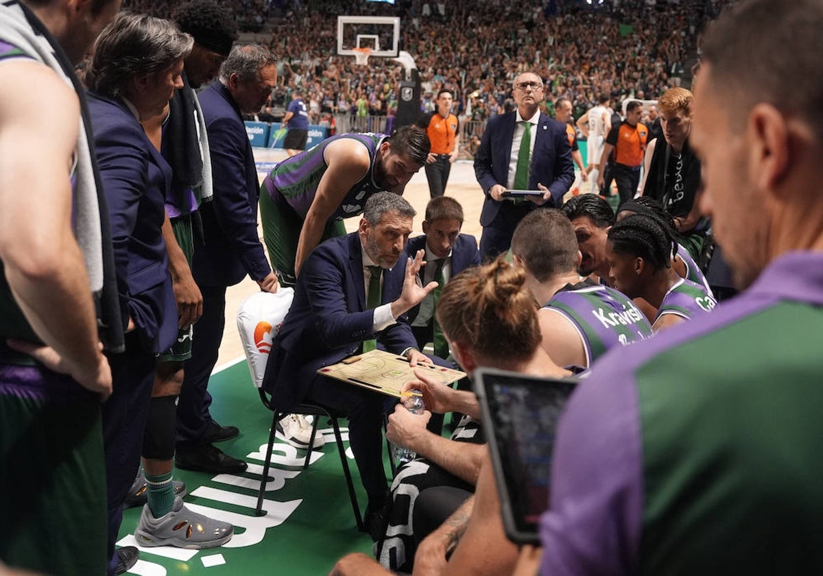 El Unicaja valora hacer un último fichaje para que esté a caballo entre el primer equipo y el sub-22