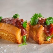 El perrito nikkei de 6700 by Bacus: un nuevo bocado espectacular y sorprendente en Málaga