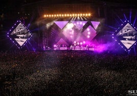 Imagen del concierto de Manuel Carrasco en el estadio de atletismo Ciudad de Málaga en 2022.
