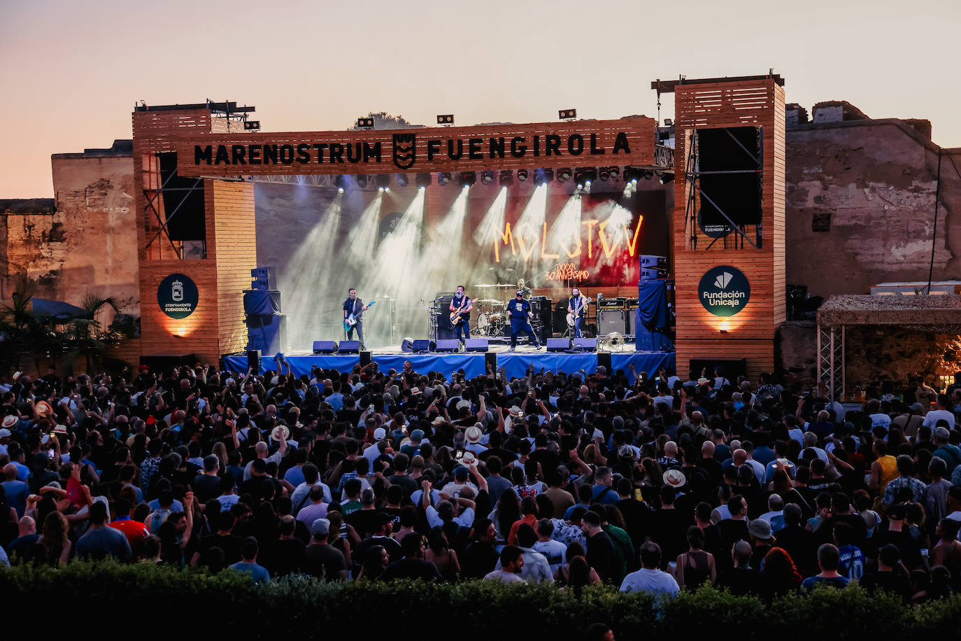 Molotov celebra su 30.º aniversario en Mare Nostrum