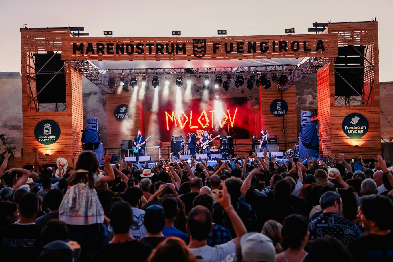 Molotov celebra su 30.º aniversario en Mare Nostrum