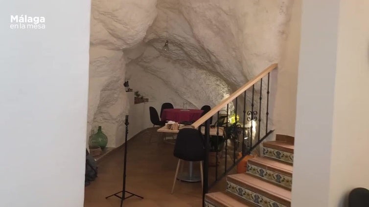 Así es Villa 42: una casa de comidas escondida en el casco antiguo de Casares en Málaga