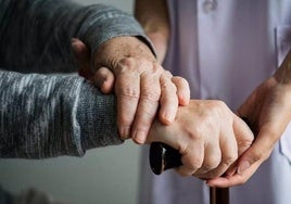 Andalucía es la comunidad en la que más hay que esperar para tramitar la dependencia