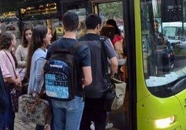 Condenan a un hombre por fingir las lesiones que supuestamente sufrió por el «acelerón» del bus urbano en el que viajaba