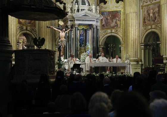 Celebración de una misa en la Catedral de Málaga.