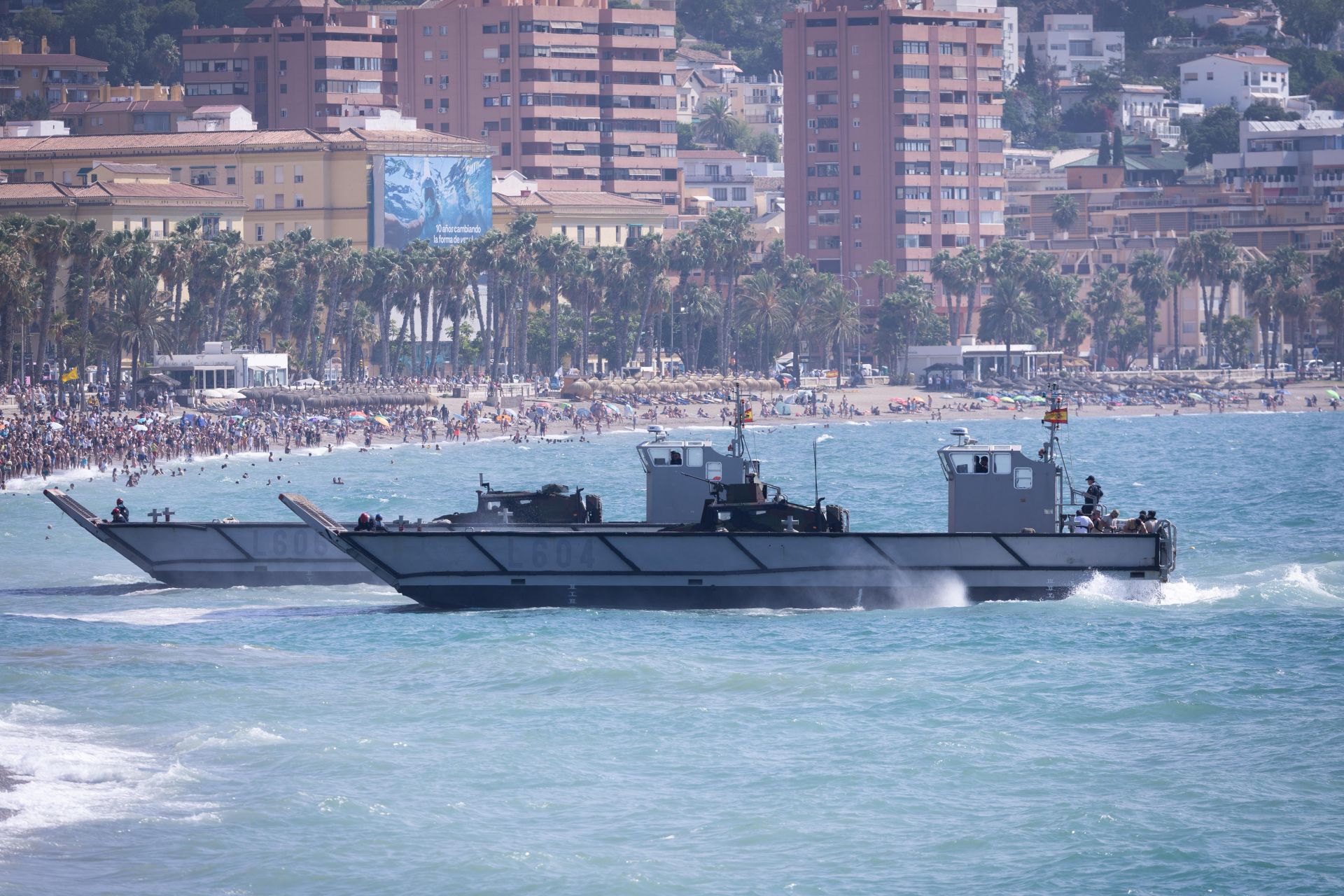 El desembarco anfibio en Málaga en fotos