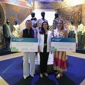 Fundación Unicaja entrega la recaudación de su exposición de Versace a la Fundación Quiero Trabajo y la Asociación Dosta