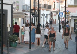 La calle se cierra al tráfico a partir de las 20.00 horas.