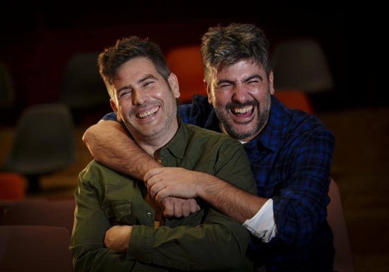 David Muñoz abraza a su hermano José