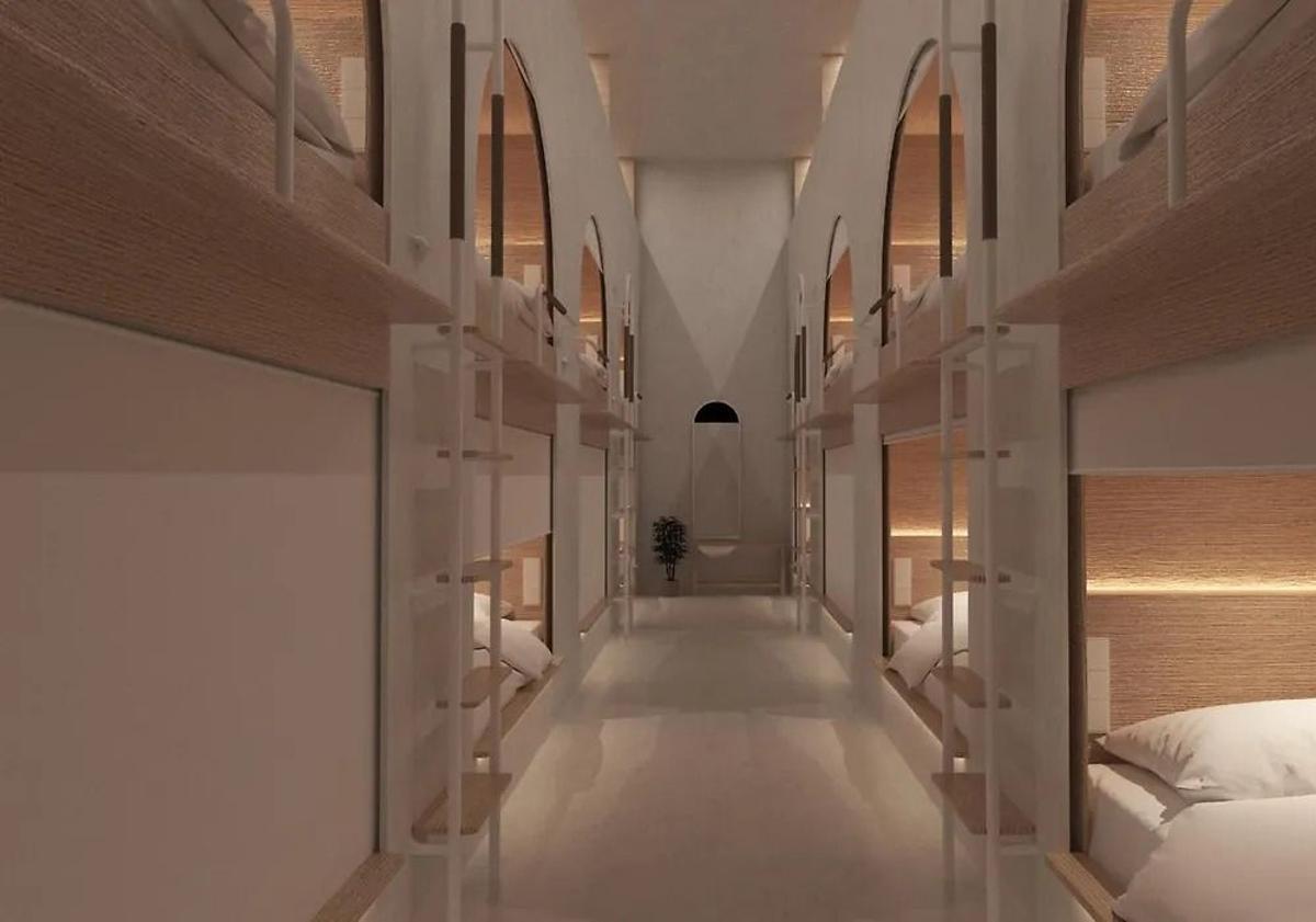 Imagen principal - Abre Literal, un nuevo hotel cápsula en el centro de Málaga: desde 35 euros la noche en una cabina