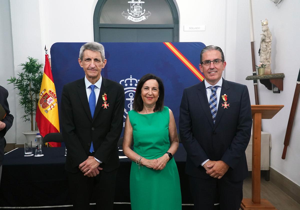 El presidente y el director general de la Fundación Unicaja reciben la Medalla al Mérito de la Agrupación de Legionarios de Honor