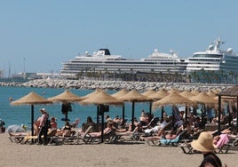 Cruceros atracados en el Puerto de Málaga.